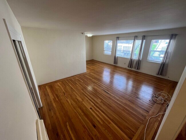 Photo - 844 York St Unidad A