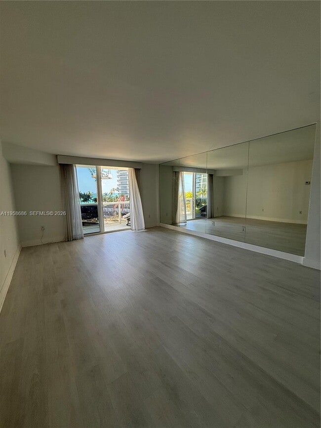 Photo - 10275 Collins Ave Unidad 420