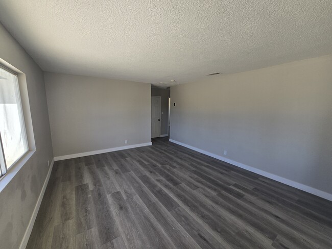 Photo - 44414 Andale Ave