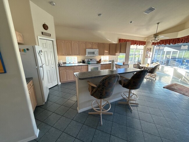 Photo - 30 W Doerr Path