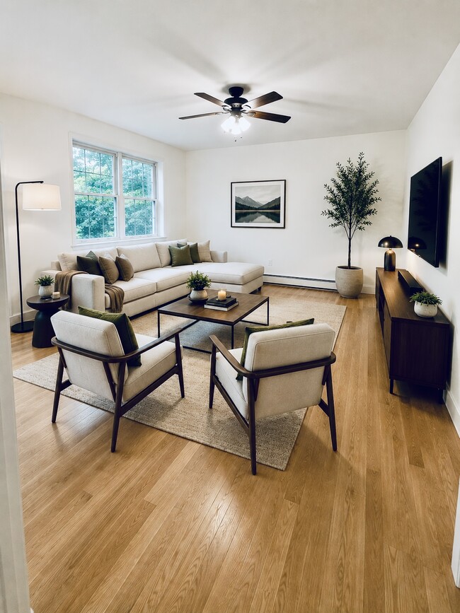 37 Glen Ave