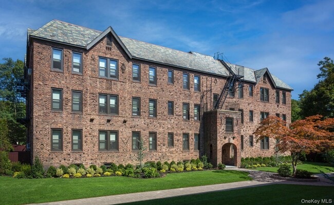 Building Photo - 205 Steven Pl Unit B2