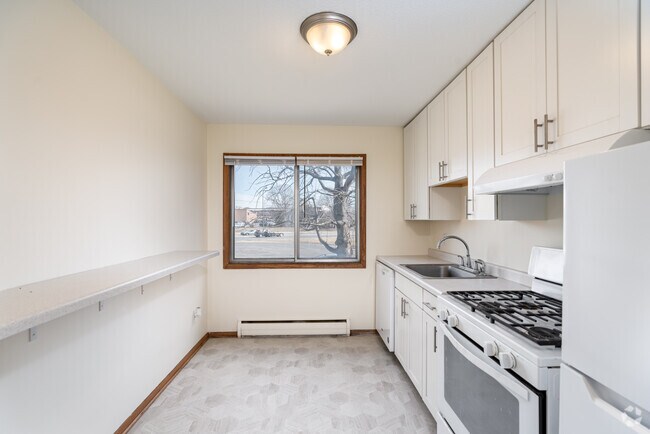 2BR,1BA - 700SF - Cocina