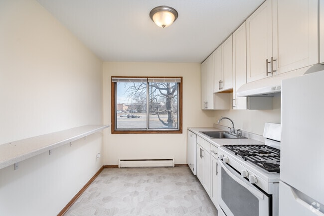 2BR,1BA - 700SF - Cocina - 1700/10 Johnson St