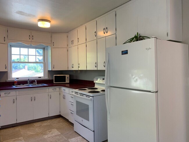 Photo - 1413-12 Unidad UPPER