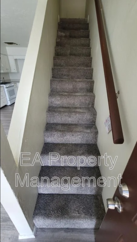 Photo - 336 Grove St SE