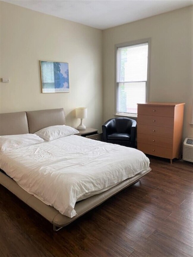 Photo - 364 Harvard St Unit 10