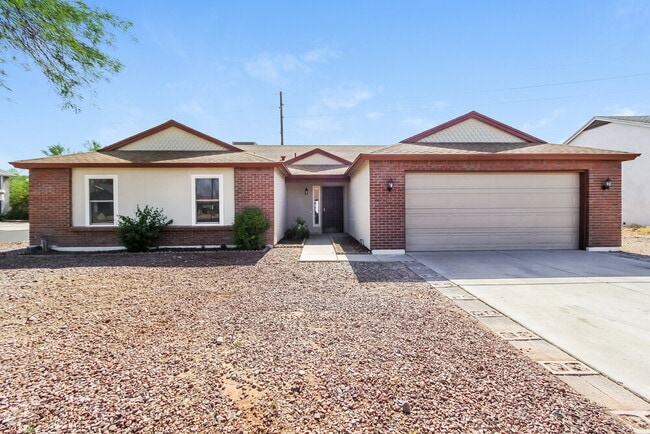 Building Photo - 6702 N 82nd Dr Rental