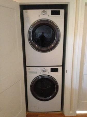 full size washer/dryer - 156 Green St Unit 305