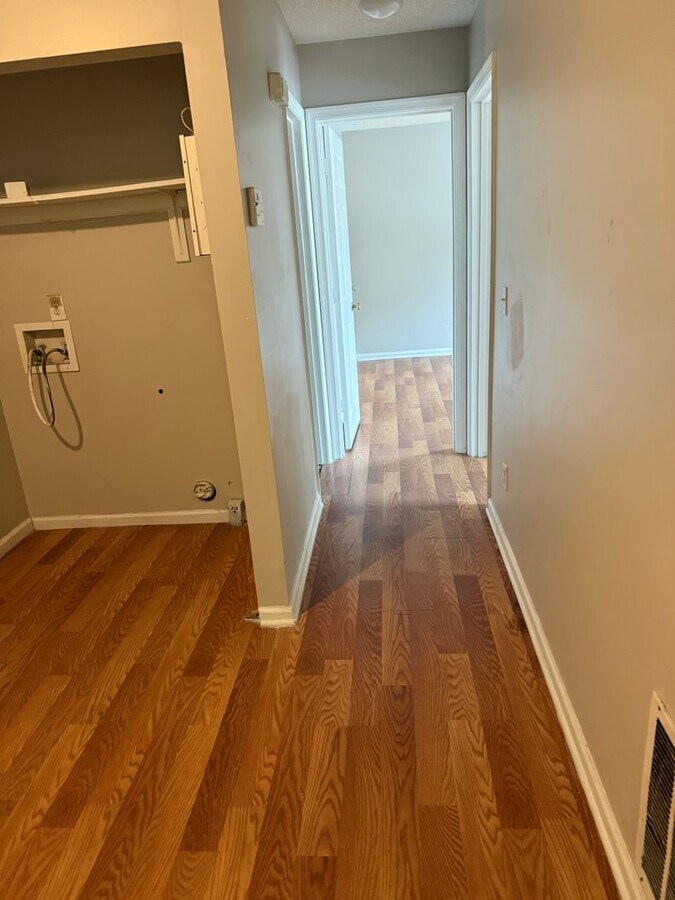 Photo - 515 Mystic Dr Unit #E