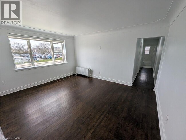 Photo - 849 Brant St Unit 3