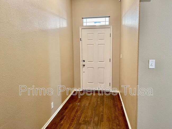 Photo - 108 E Granger St