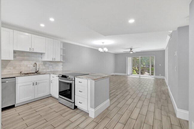 Photo - 2900 Fiore Way Unit 203