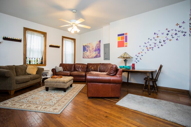 Photo - 421 E Carson St Unit 2