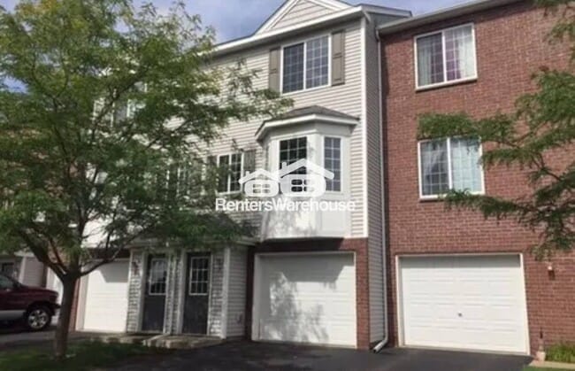 Building Photo - 4801 Education Dr N