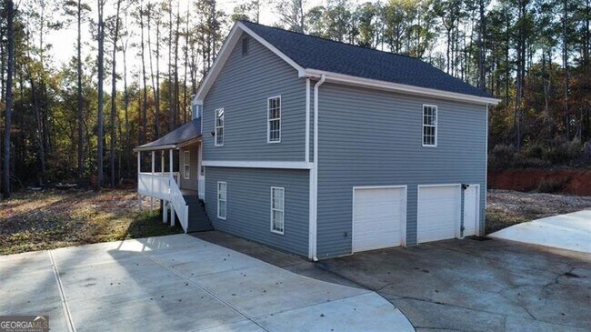 Photo - 4872 Lewis Rd