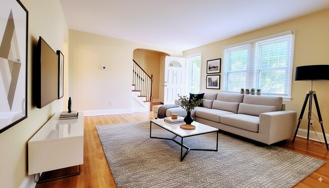 Photo - 132 Murdock Rd