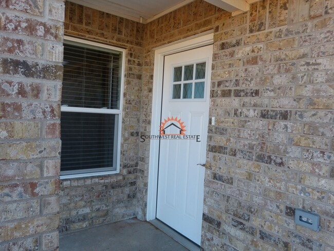 Photo - 1313 Mission Dr Unidad A