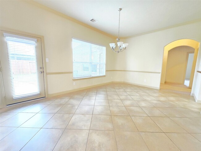 Building Photo - 24923 Florina Ranch Dr