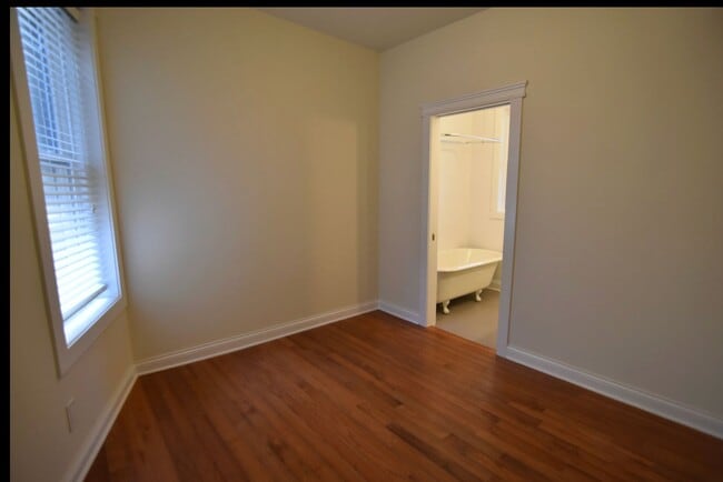 Photo - 710 W Grace St Unidad 3F