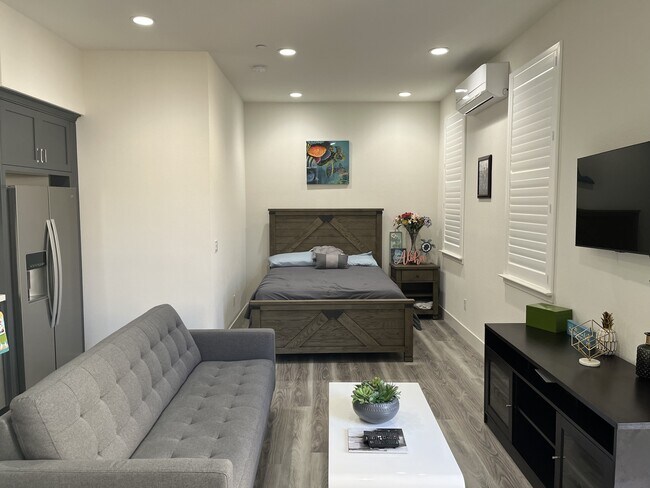 Photo - 211 Akabane Ln