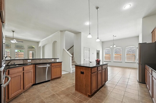 Photo - Room in House on Smoke Tree Dr