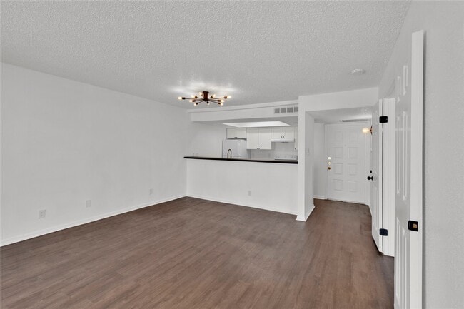 Photo - 2830 S Bartell Dr Unit 23
