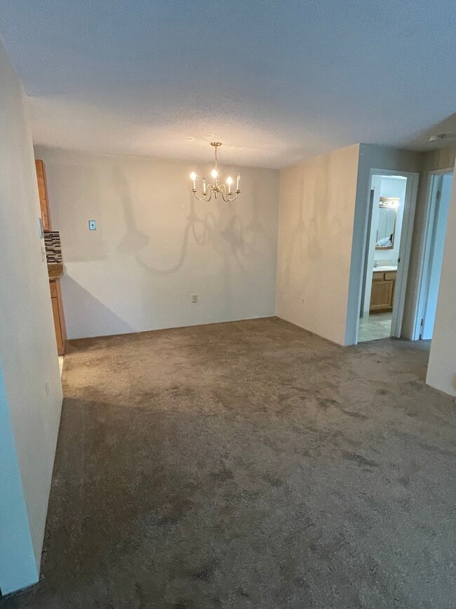 Photo - 13 Village Rock Ln Unit 23