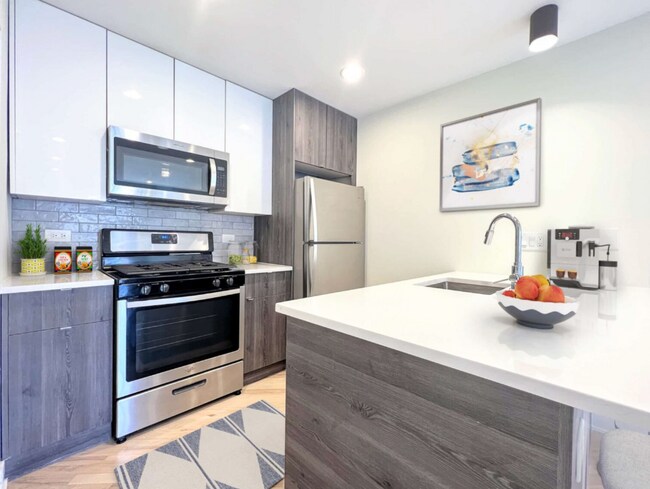 Photo - 941 W Grace St