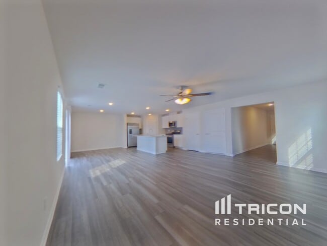 Photo - 3093 Whispering Willows Ct