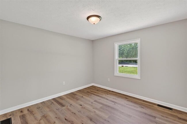 Photo - For Rent