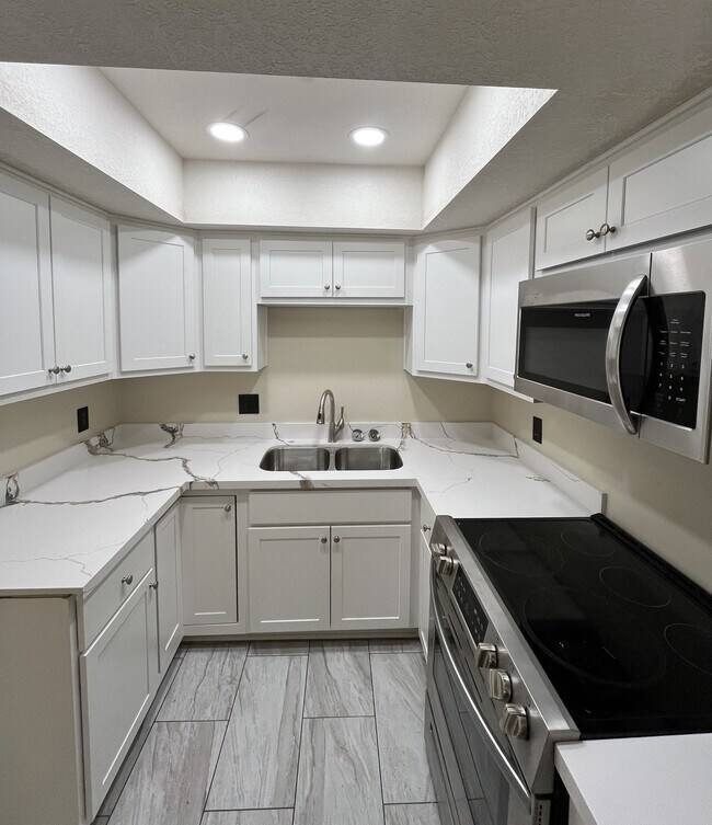 17 E Ruth Ave Unit 302