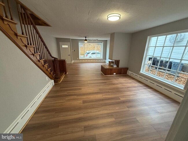 Photo - 416 Laurel St