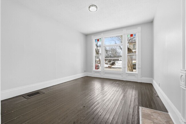 Photo - 2411 Fox Ave Unit 2411-A