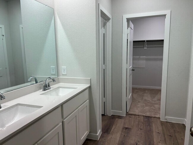 Photo - 7914 Alset Dr