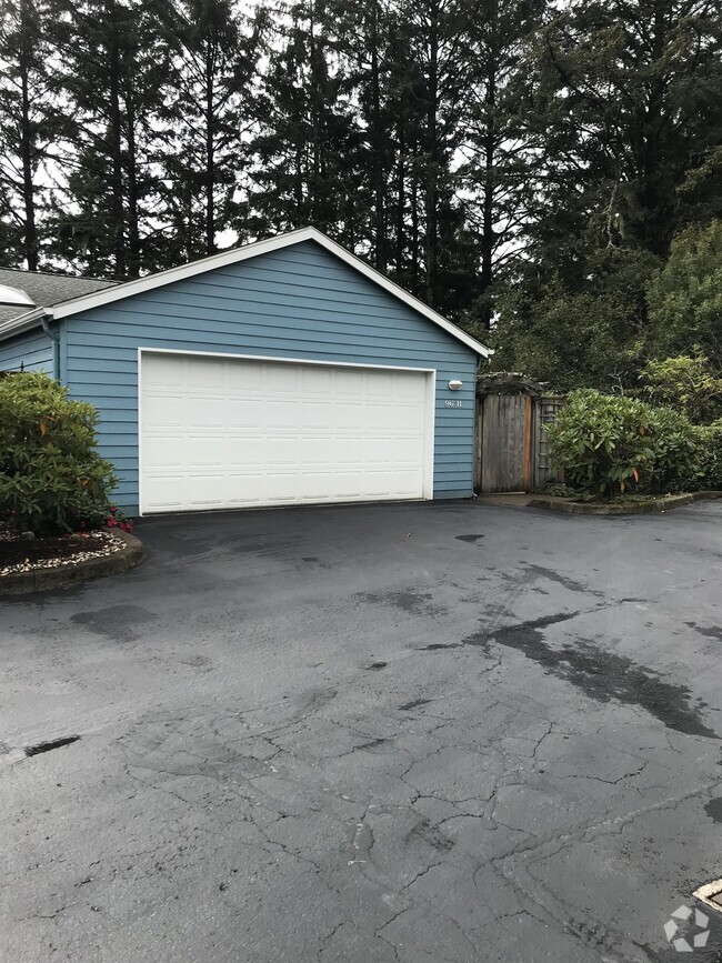 Building Photo - 96 NW 33rd Pl Rental