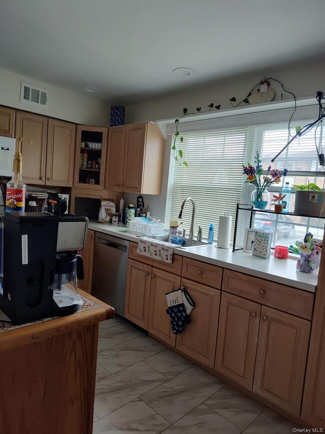 Photo - 458 Mariners Way