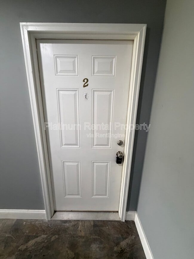 Photo - 1512 Waverly Way Unit D-2