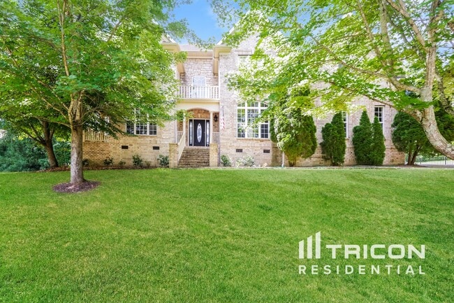 Building Photo - 1017 Glessner Dr Rental