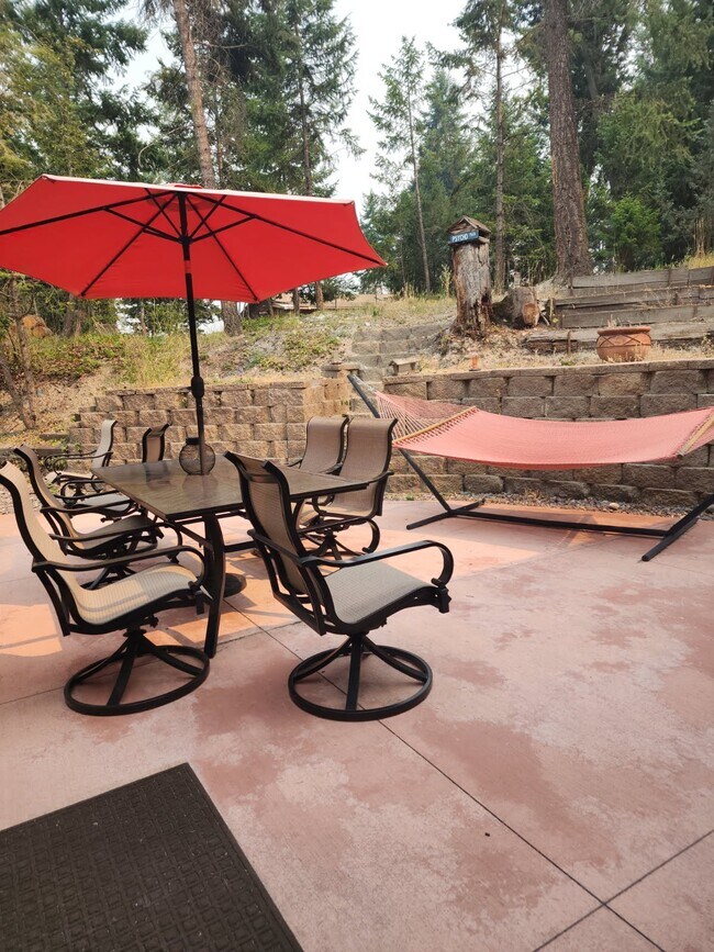 Photo - 360 Stoner Creek Rd
