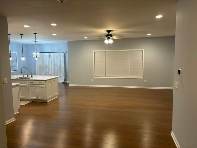 Photo - 2142 Hidden Ridge Dr