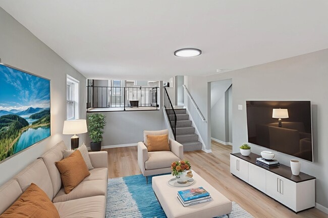 Photo - 242 S Harper Ave