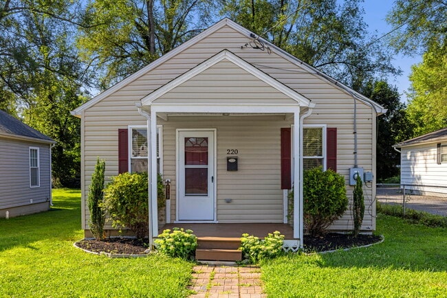 Photo - 220 E 2nd Ave