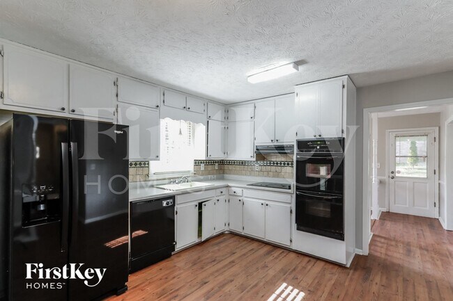 Photo - 1459 Ridgeland Ct SW