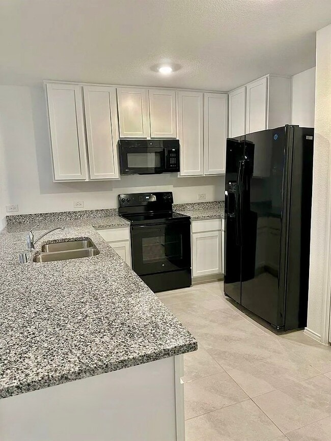 Photo - 122 Wheatgrass Ln