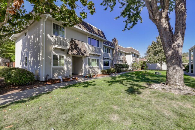 Photo - 66 Miramonte Dr