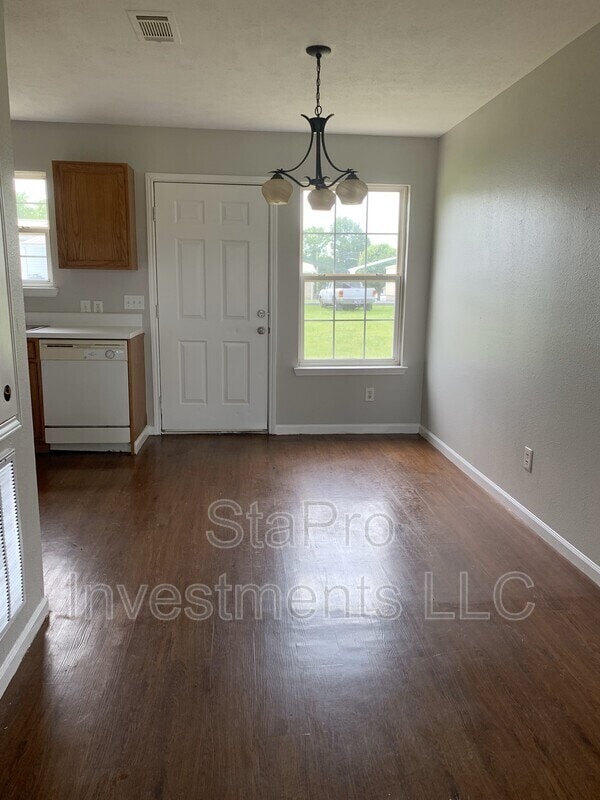 Photo - 110 Village Pl