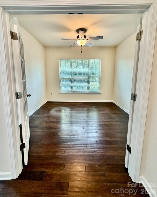 Photo - 4019 Oakmere Rd