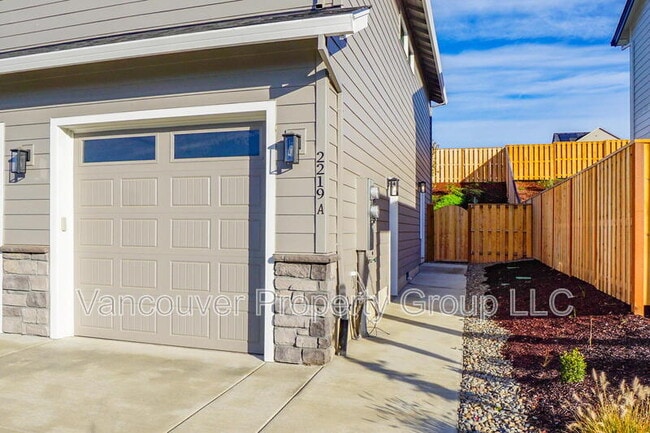 Photo - 2219 E Badger Wy