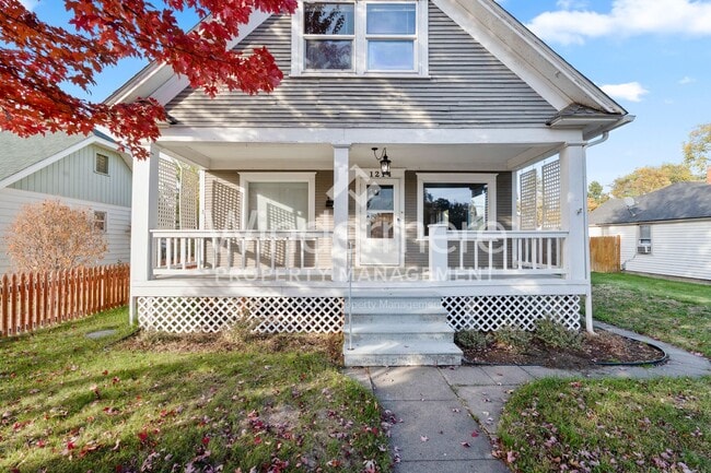 Building Photo - Beautiful 4-Bedroom Home In The Garland Di...